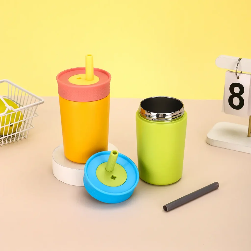 Detail picture: Orange and green custom sippy cup with straw