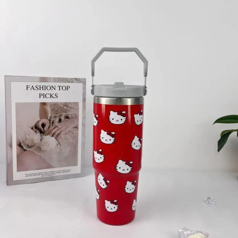 Pahar roșu cu capac, Hello Kitty Stanley